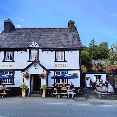 Y Gwydyr Hotel - Dolwyddelan Zewnętrze zdjęcie