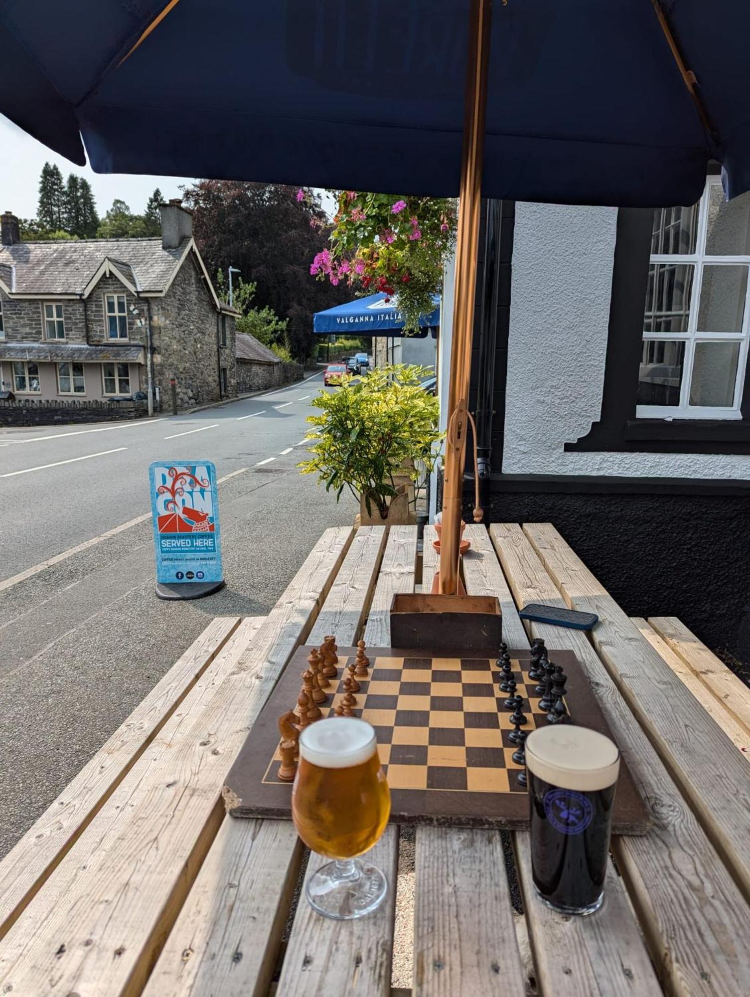 Y Gwydyr Hotel - Dolwyddelan Zewnętrze zdjęcie